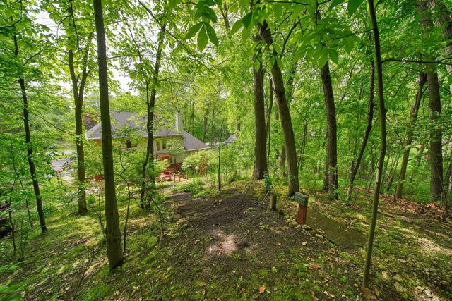 8352 Alta Vista Drive, Pinckney, MI 48169