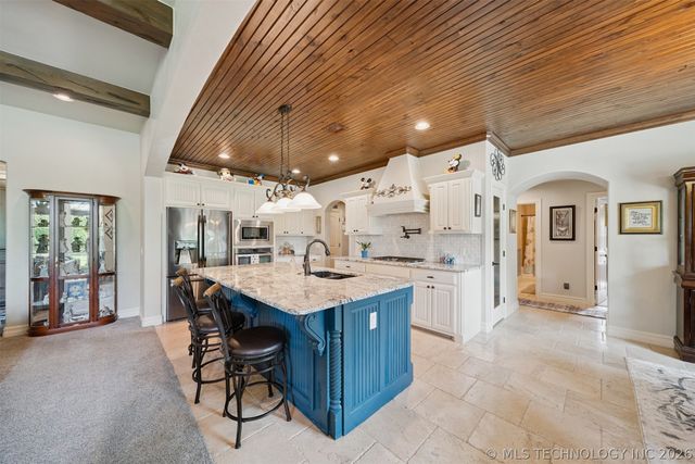 7030 N 196th Place, Owasso, OK 74055