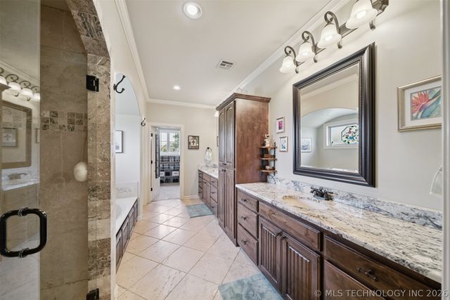 7030 N 196th Place, Owasso, OK 74055