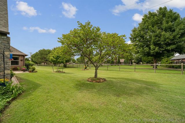 7030 N 196th Place, Owasso, OK 74055