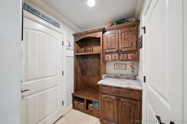 7030 N 196th Place, Owasso, OK 74055