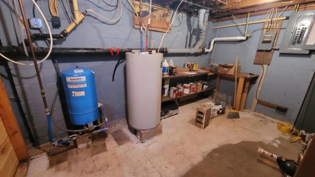 W7996 NORTH STREET, Pembine, WI 54156