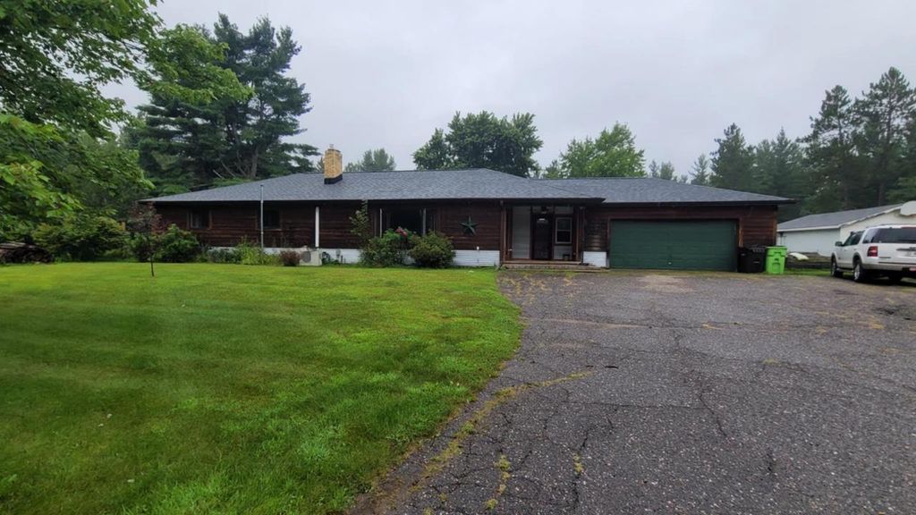 W7996 NORTH STREET, Pembine, WI 54156