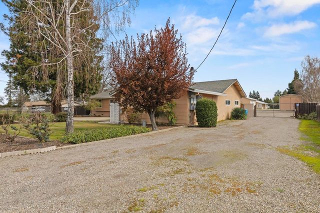 4361 Dresser Rd, Yuba City, CA 95993