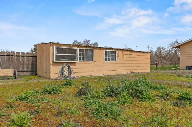 4361 Dresser Rd, Yuba City, CA 95993