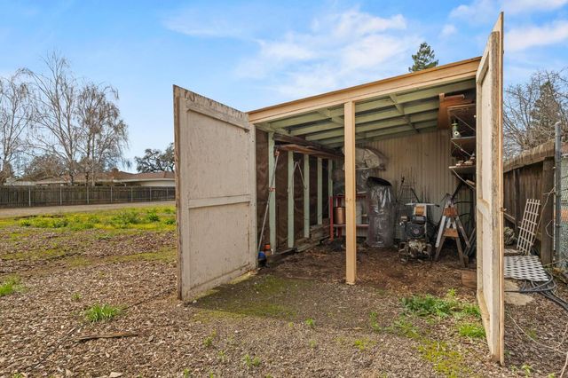 4361 Dresser Rd, Yuba City, CA 95993