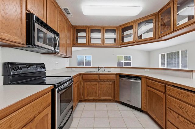 4361 Dresser Rd, Yuba City, CA 95993