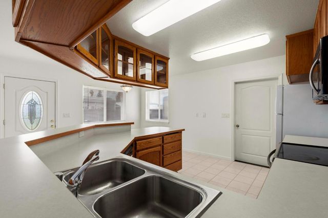 4361 Dresser Rd, Yuba City, CA 95993