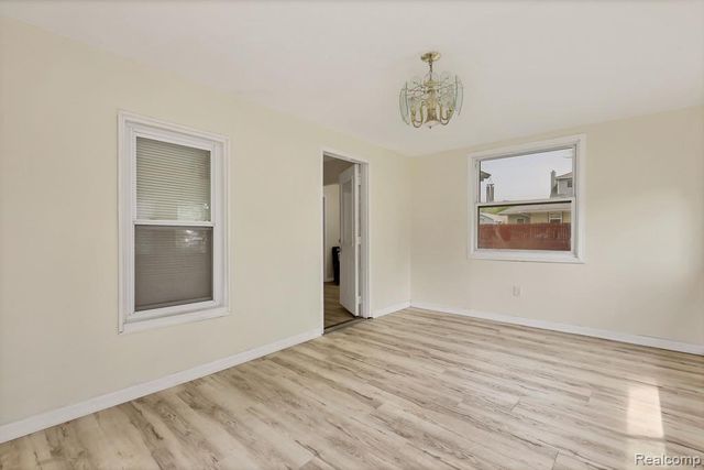 719 Robert Street, Lansing, MI 48910