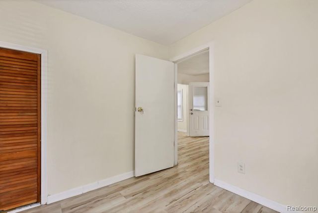 719 Robert Street, Lansing, MI 48910