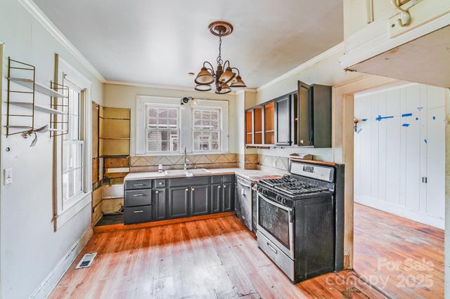 613 W Graham Street, Shelby, NC 28150