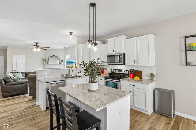 11186 Van Buren Place, Fishers, IN 46038
