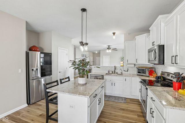 11186 Van Buren Place, Fishers, IN 46038