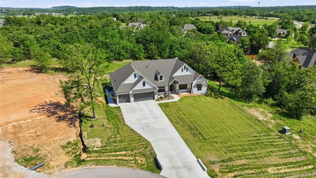 2722 Highlands Place, Sapulpa, OK 74066
