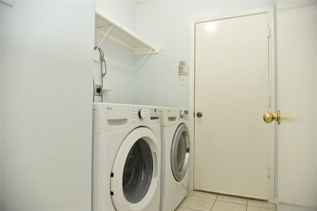 10406 Sutter Glen Lane, Houston, TX 77075