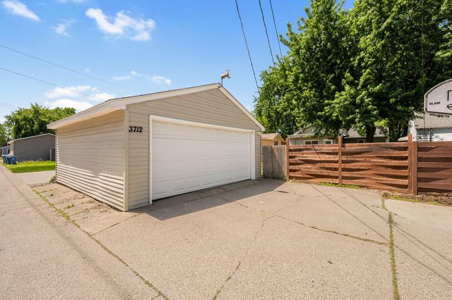 3712 Orchard Avenue N, Robbinsdale, MN 55422