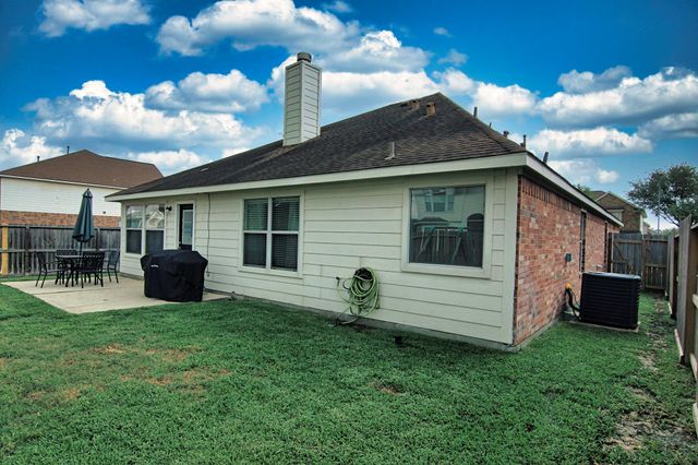 8302 Sierra Dawn Drive, Tomball, TX 77375