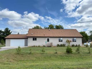 9945 W Myers Court, Angola, IN 46703