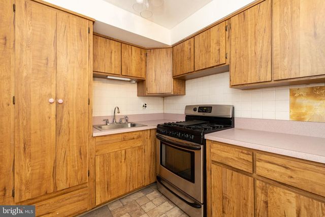 1420 POWELL RD, Brookhaven, PA 19015