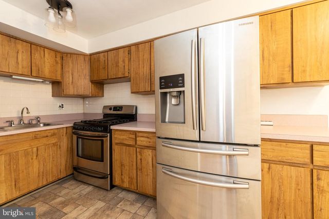 1420 POWELL RD, Brookhaven, PA 19015
