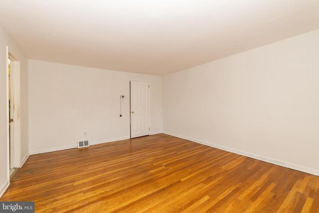 1420 POWELL RD, Brookhaven, PA 19015