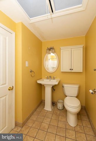 1420 POWELL RD, Brookhaven, PA 19015