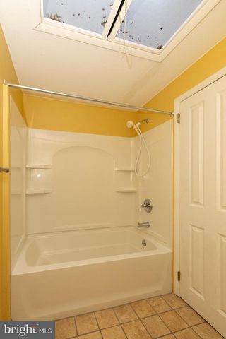 1420 POWELL RD, Brookhaven, PA 19015