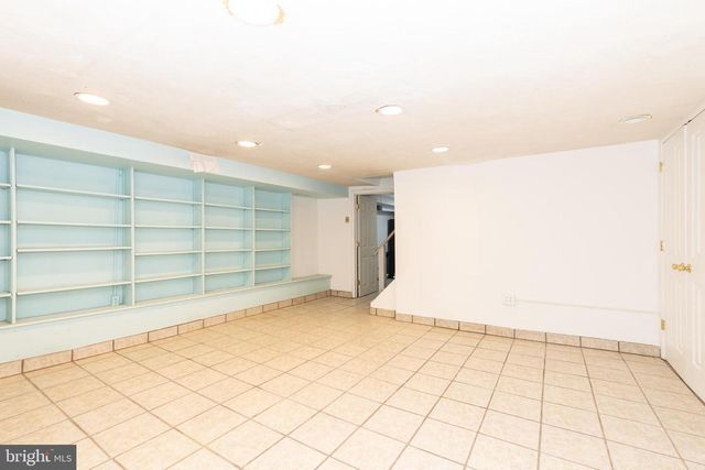 1420 POWELL RD, Brookhaven, PA 19015