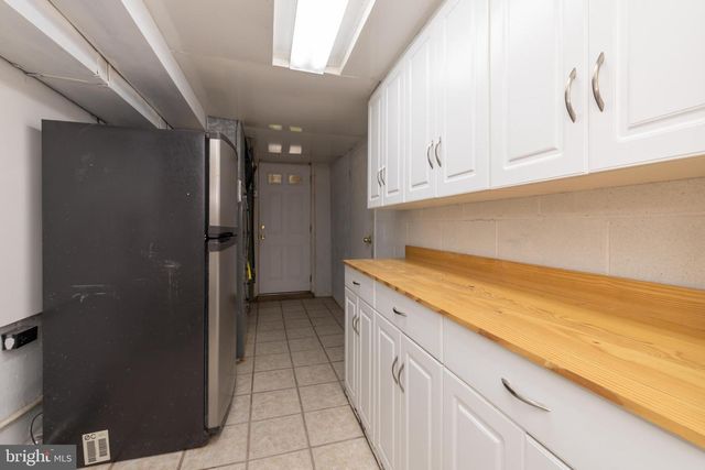 1420 POWELL RD, Brookhaven, PA 19015