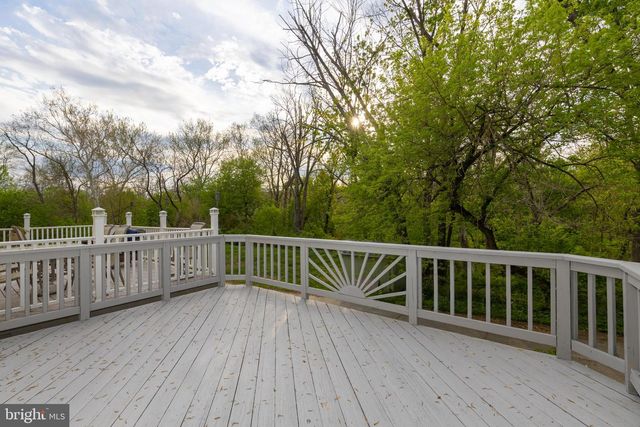 1420 POWELL RD, Brookhaven, PA 19015