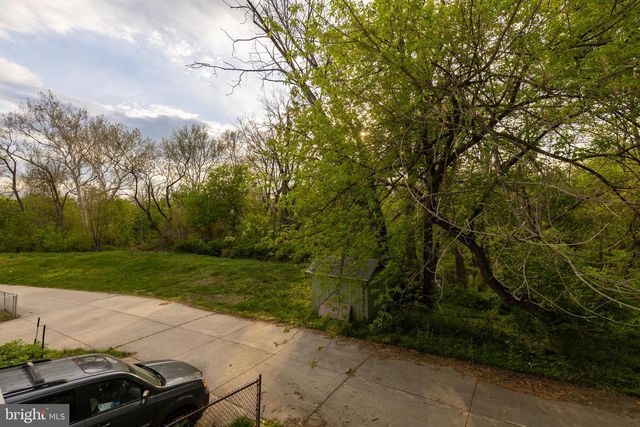 1420 POWELL RD, Brookhaven, PA 19015