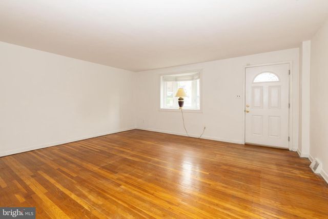1420 POWELL RD, Brookhaven, PA 19015