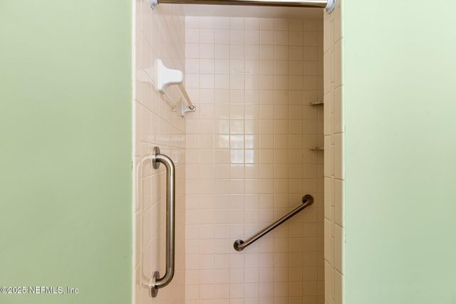 2944 MADRID Avenue E, Jacksonville, FL 32217