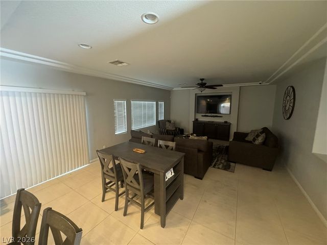 10153 Cascadia Creek Street, Las Vegas, NV 89141