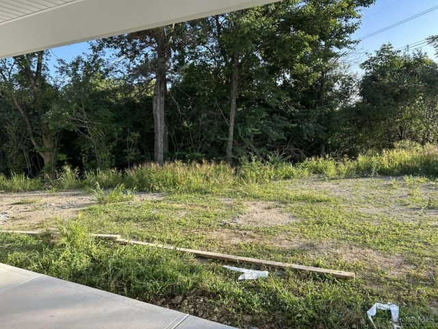 2085 Pine Forest Drive, Miamisburg, OH 45342