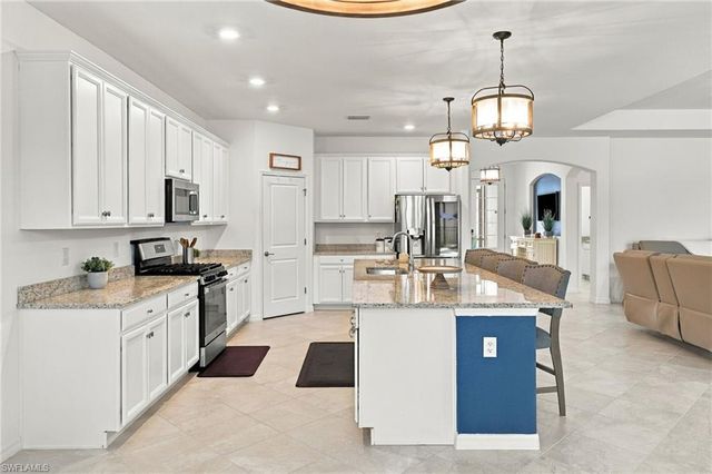 17601 Palmetto Pass LN, Punta Gorda, FL 33982