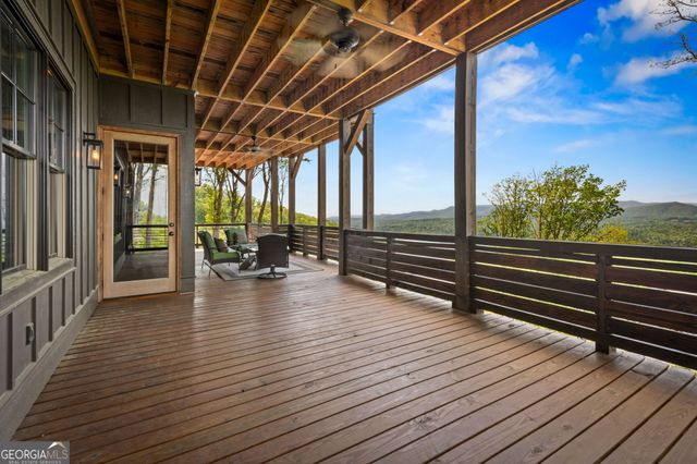 802 Overlook Drive, Blue Ridge, GA 30513