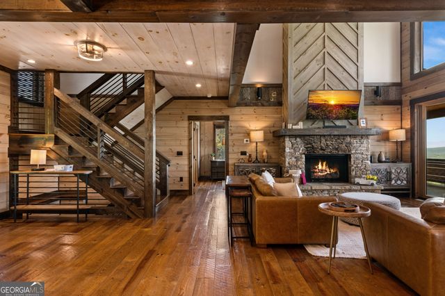 802 Overlook Drive, Blue Ridge, GA 30513