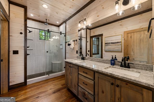 802 Overlook Drive, Blue Ridge, GA 30513