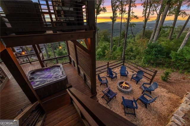 802 Overlook Drive, Blue Ridge, GA 30513