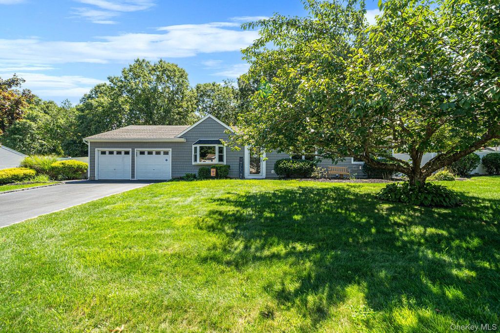 12 Sandpiper Lane, Centereach, NY 11720 — photo 2