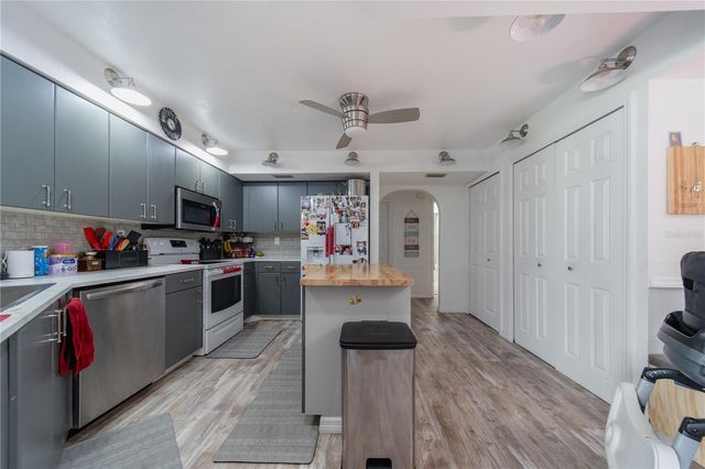 1157 BEAUMONT AVENUE, Port Charlotte, FL 33948