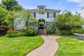19 Margaret Avenue, Lawrence, NY 11559