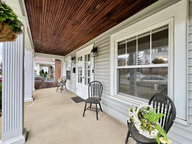 128 W Walnut Street, Southgate, KY 41071