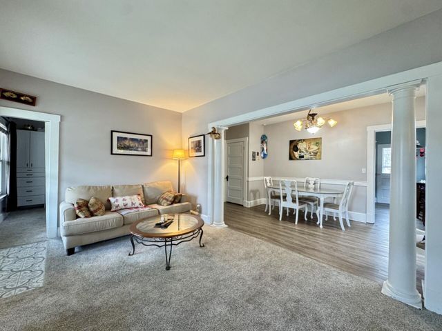 128 W Walnut Street, Southgate, KY 41071