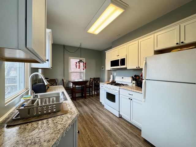 128 W Walnut Street, Southgate, KY 41071