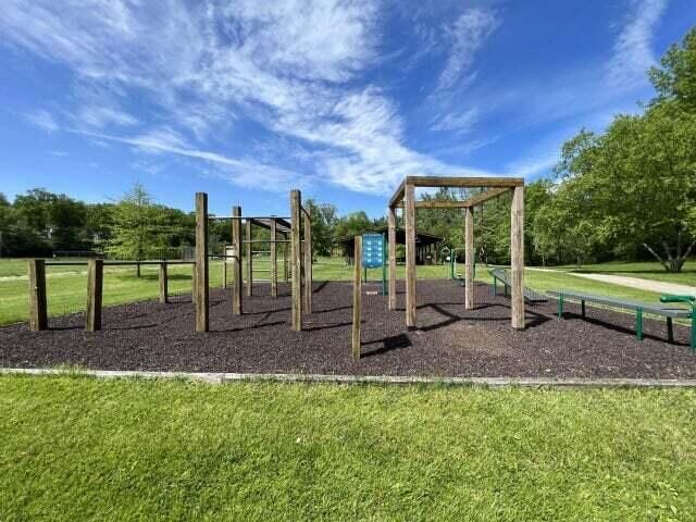 128 W Walnut Street, Southgate, KY 41071