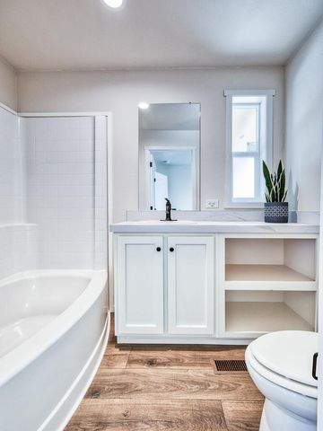 4647 Winter Avenue 9, Klamath Falls, OR 97603