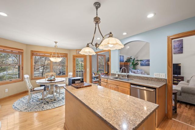 3102 Coachman Trail, Valparaiso, IN 46385