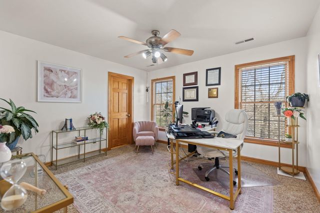 3102 Coachman Trail, Valparaiso, IN 46385